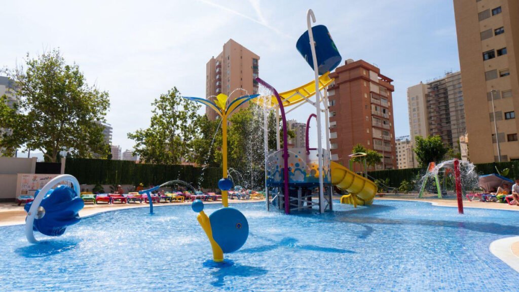 Hotel Rio Park benidorm pool inside